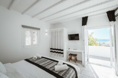 SUPERIOR DOUBLE ROOM WITH SEA VIEW AND JACUZZI (5)